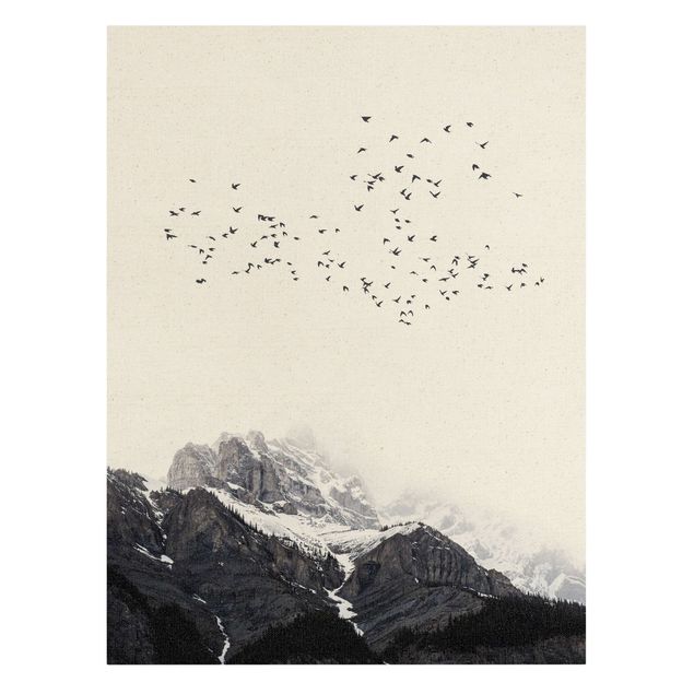 Quadro moderno Stormo di uccelli di fronte alle montagne in bianco e nero
